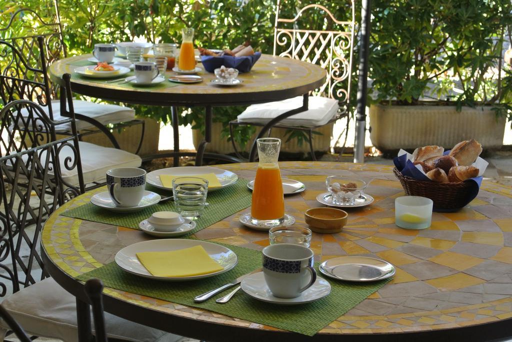 Bed and Breakfast La Vieille Bastide Flayosc Exterior foto