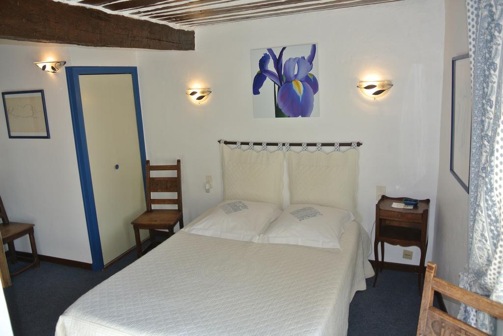 Bed and Breakfast La Vieille Bastide Flayosc Exterior foto