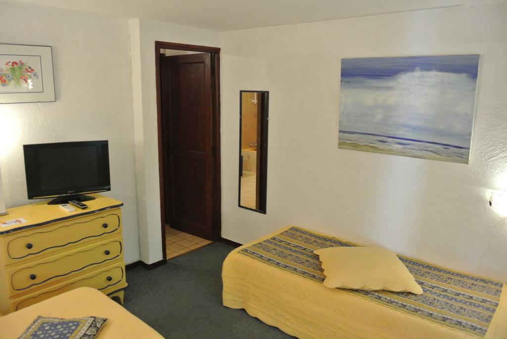 Bed and Breakfast La Vieille Bastide Flayosc Exterior foto