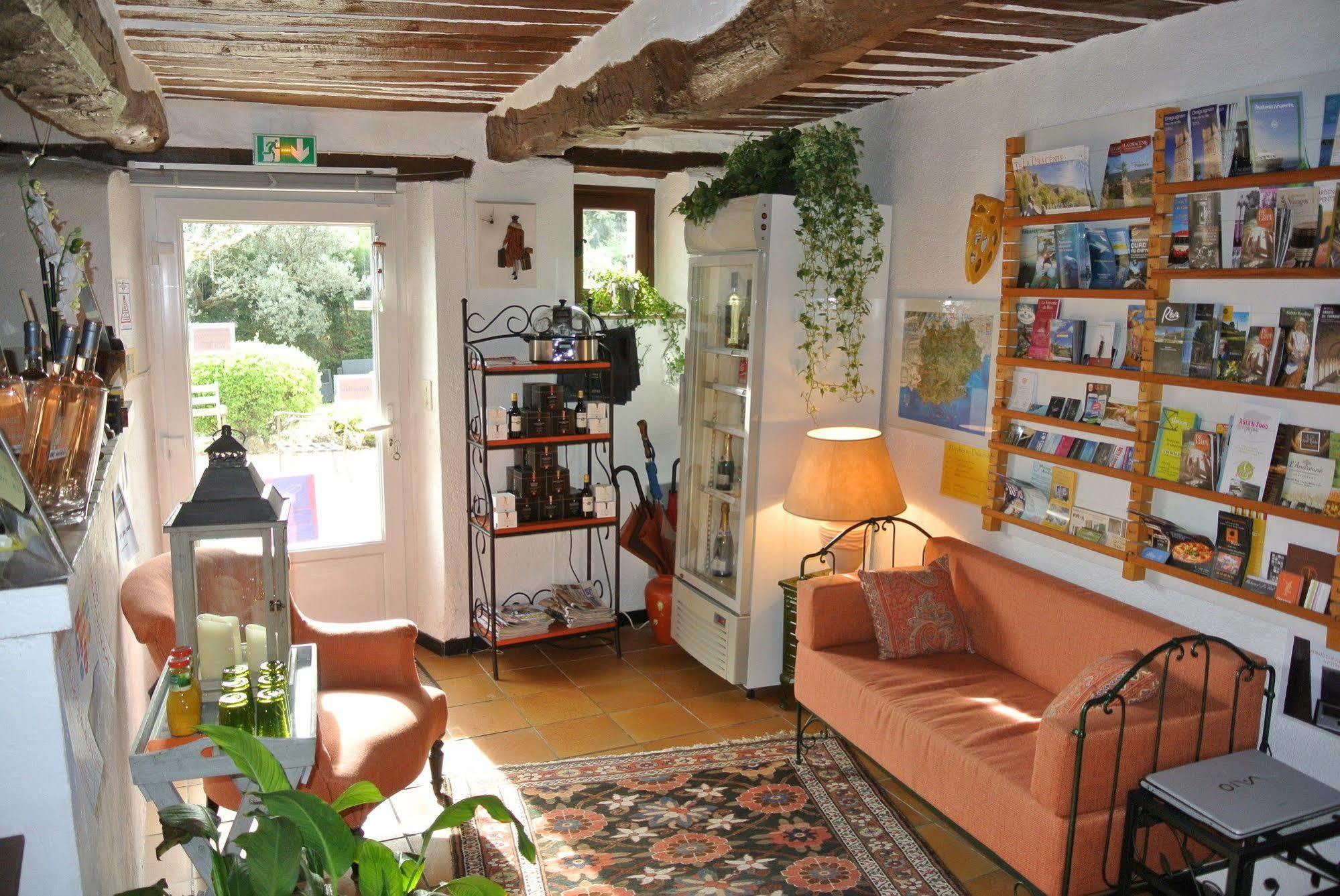 Bed and Breakfast La Vieille Bastide Flayosc Exterior foto