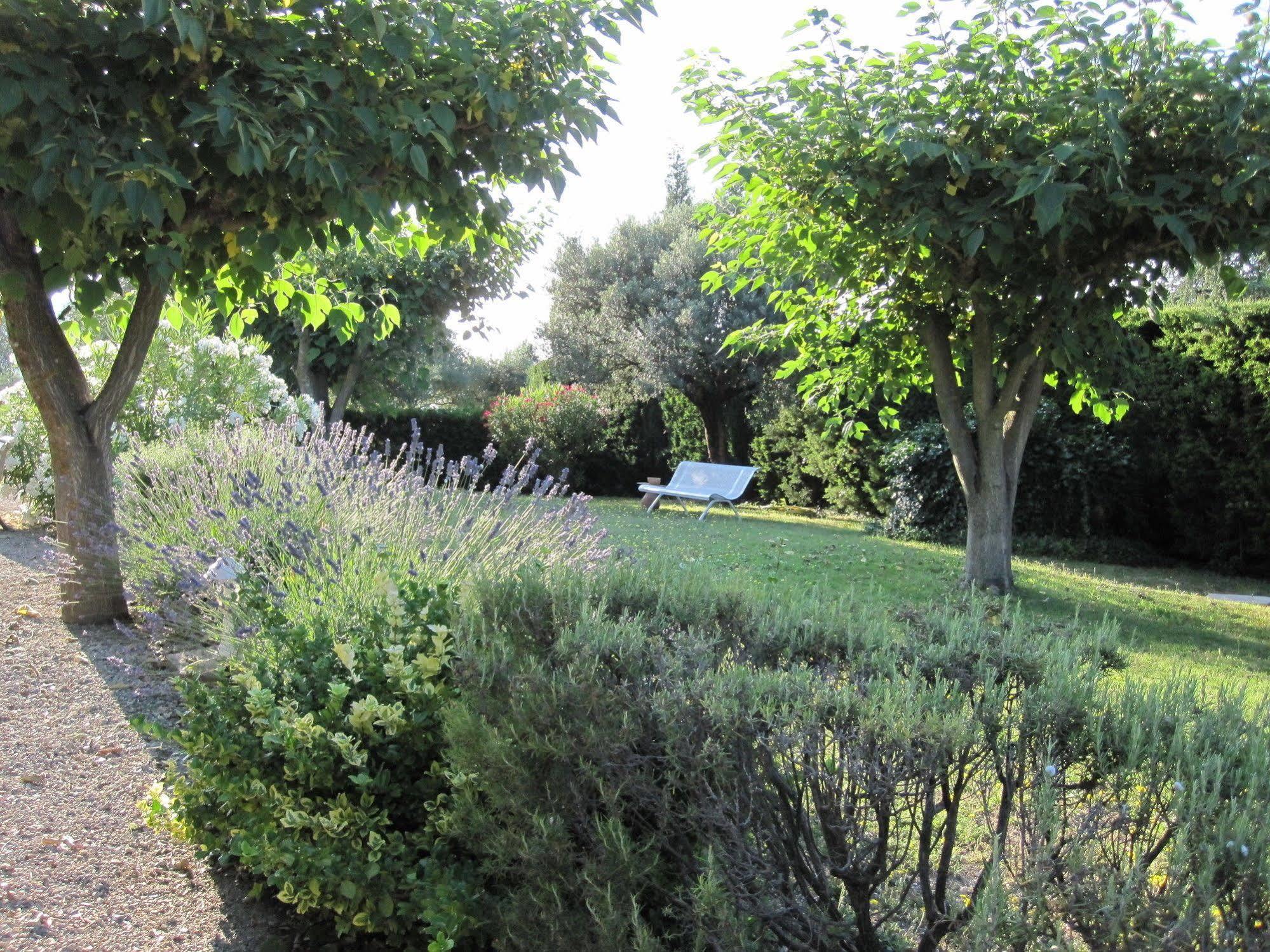 Bed and Breakfast La Vieille Bastide Flayosc Exterior foto